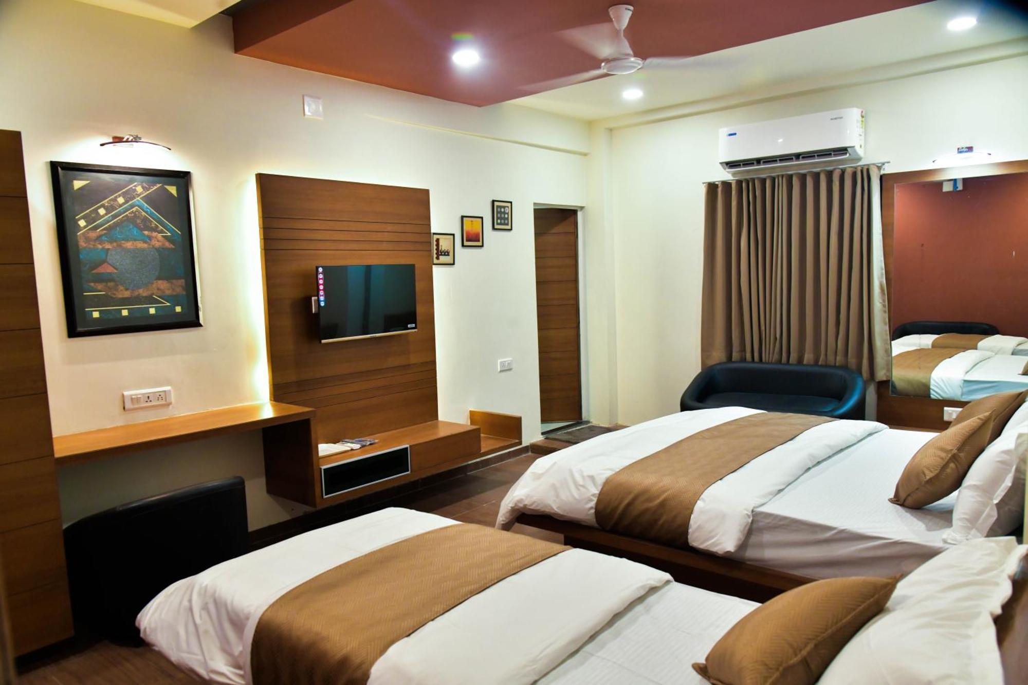 Hotel Ashooka Inn Gandhinagar Exteriör bild